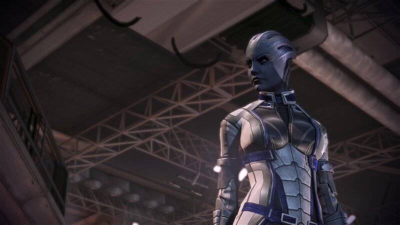 Blue-skinned Alien Woman — Gray
