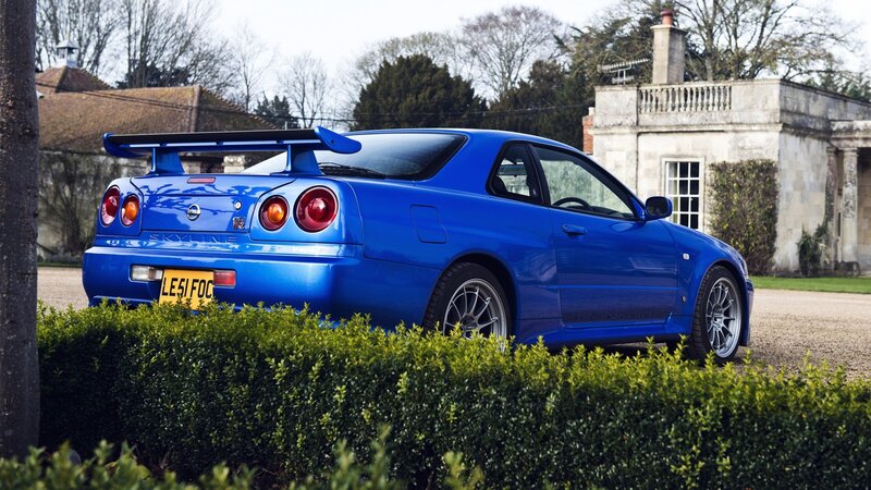 Blue Sports Car — Calm, Autumn, Photograph