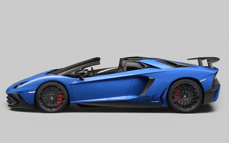 Blue Sports Car — Neutral, Photograph, Wheels, Targa Top