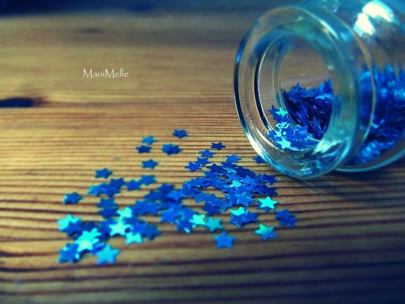 Blue Star-shaped Confetti — Calm