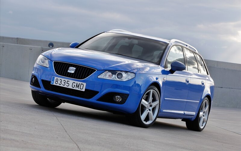 blue station wagon car
