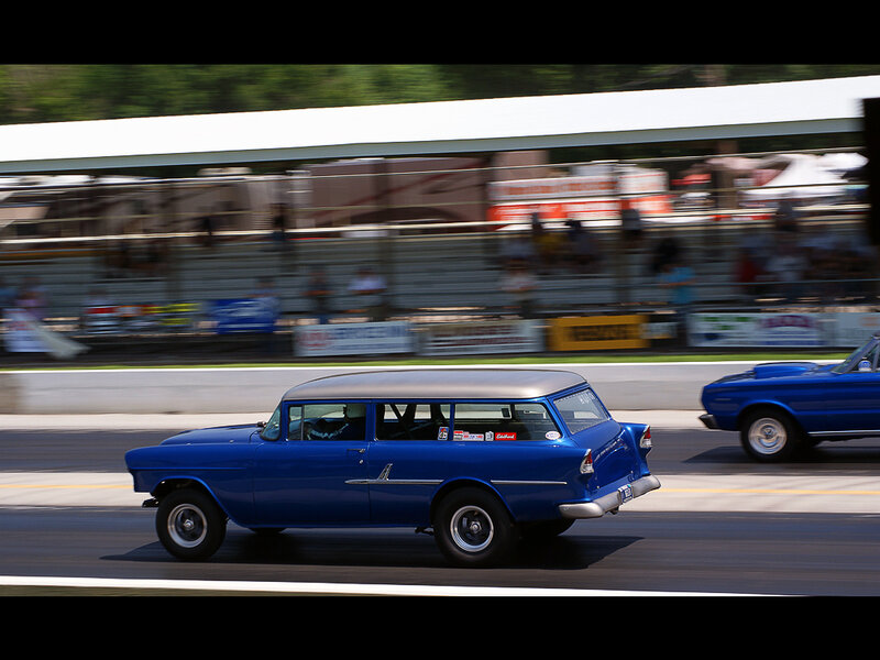 Blue Station Wagon — Dynamic