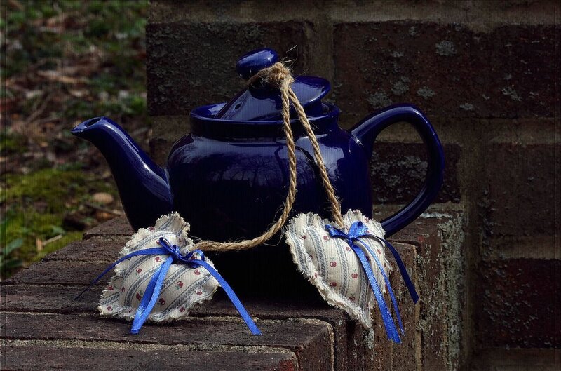 Blue Teapot with Sachets