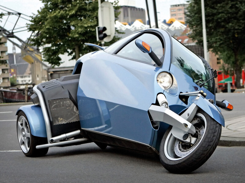 Blue Three-wheeled Vehicle
