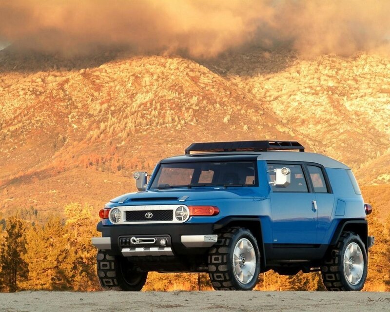 Blue Toyota FJ Cruiser concept