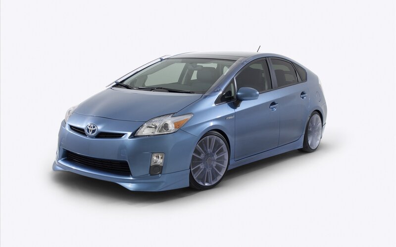blue toyota prius hybrid