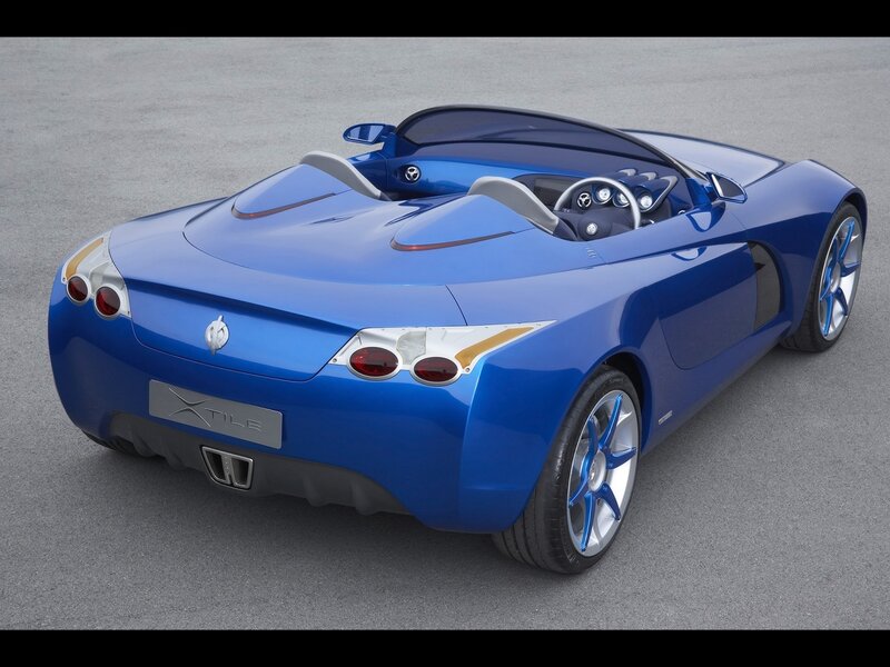 Blue Toyota X-Tile concept car