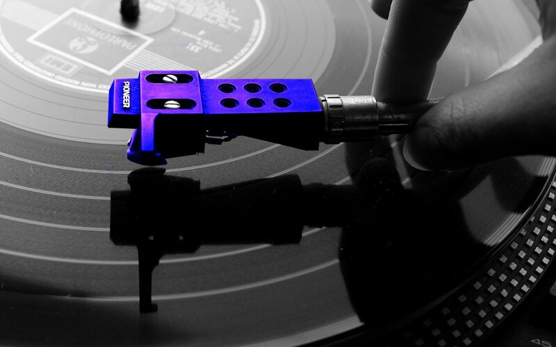 Blue Turntable Tonearm