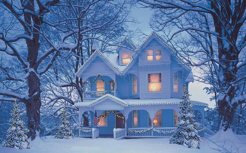 Blue Victorian House — Serene, Winter