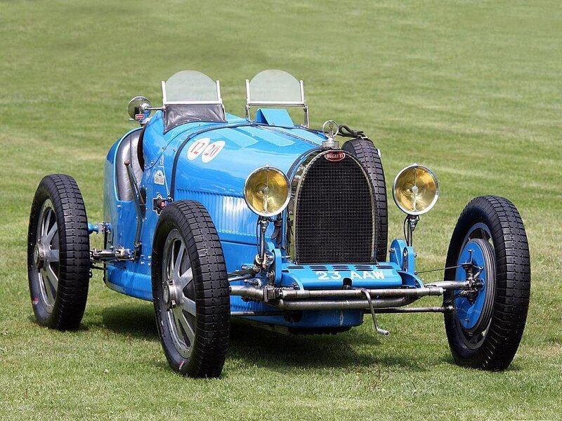 Blue vintage Bugatti race car