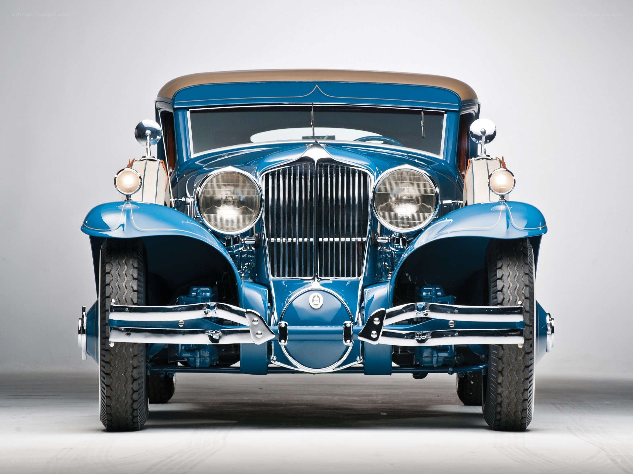 blue vintage car front view