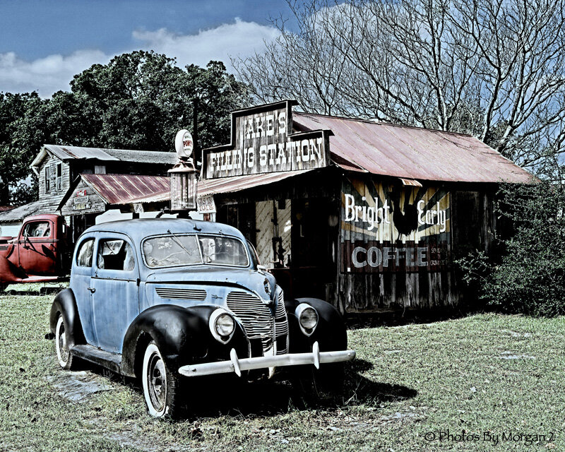 Blue Vintage Car — Nostalgic, Afternoon