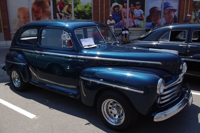 Blue Vintage Car — Outdoor, Afternoon, Photograph