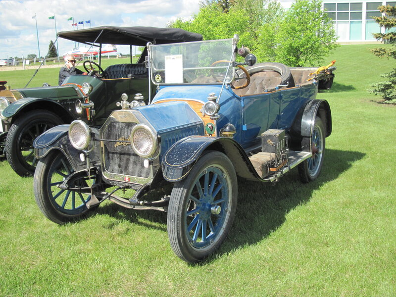 Blue Vintage Car — Serene, Afternoon, Photograph, Green Vintage Car