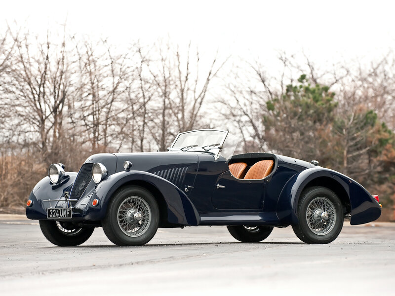 Blue Vintage Roadster — Calm