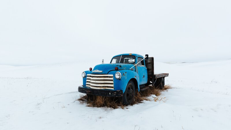 Blue Vintage Truck — Desolate, Winter