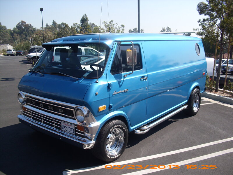 Blue Vintage Van — Calm
