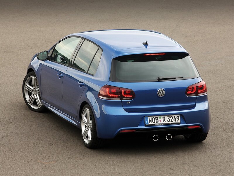 blue volkswagen golf r