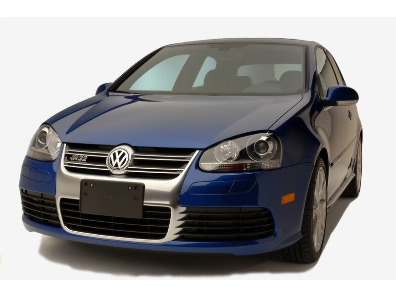 Blue Volkswagen Golf R32 — Neutral, Photograph