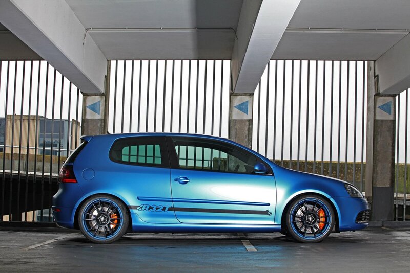 blue volkswagen golf r32t