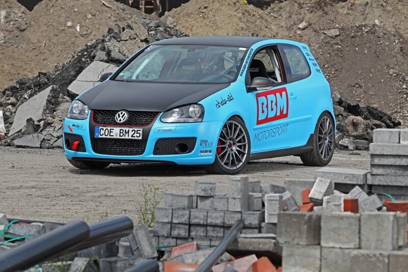 blue volkswagen race car