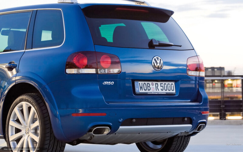 Blue Volkswagen Suv