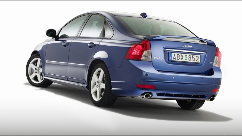 blue volvo s40 sedan