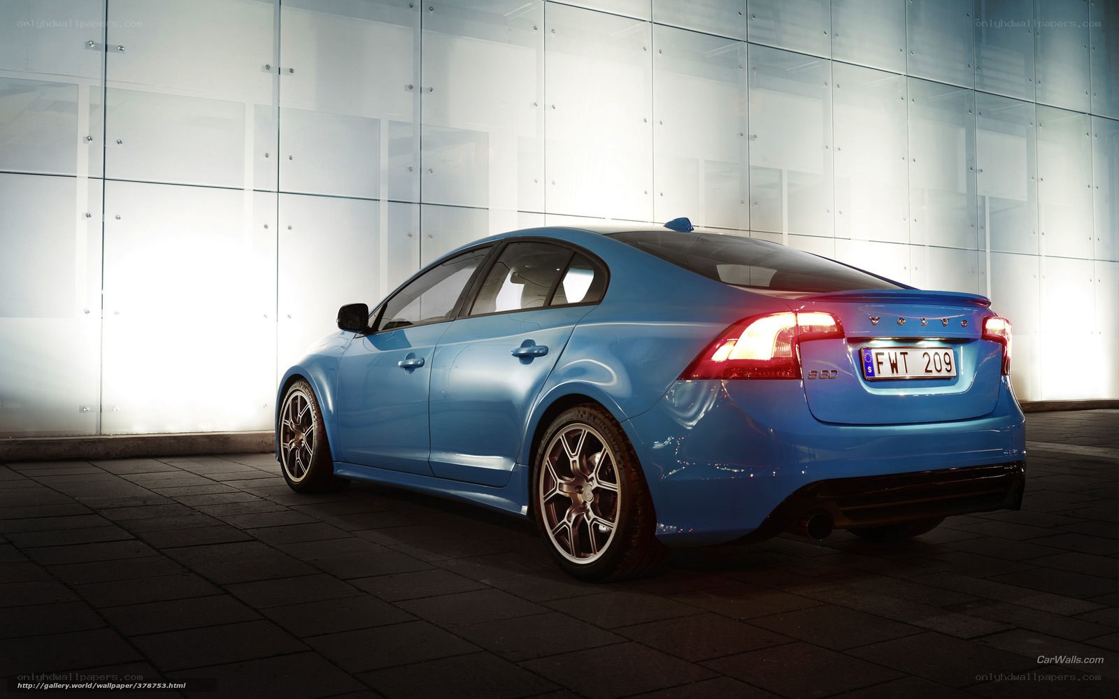 blue volvo s60 t5 sedan