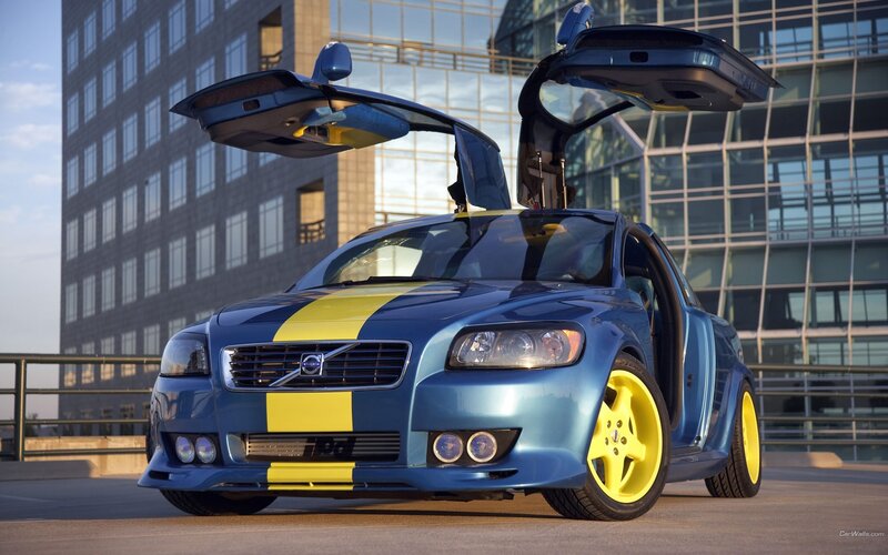 blue volvo with yellow stripes