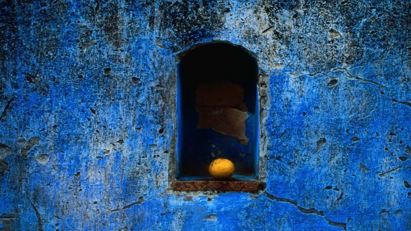 Blue wall with orange in niche