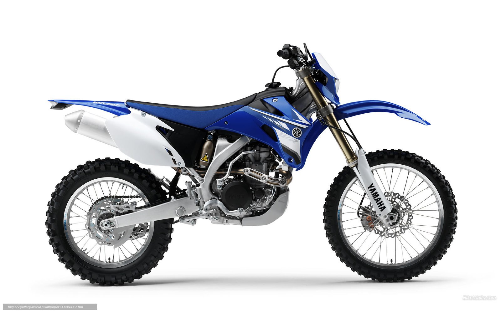 blue yamaha dirt bike