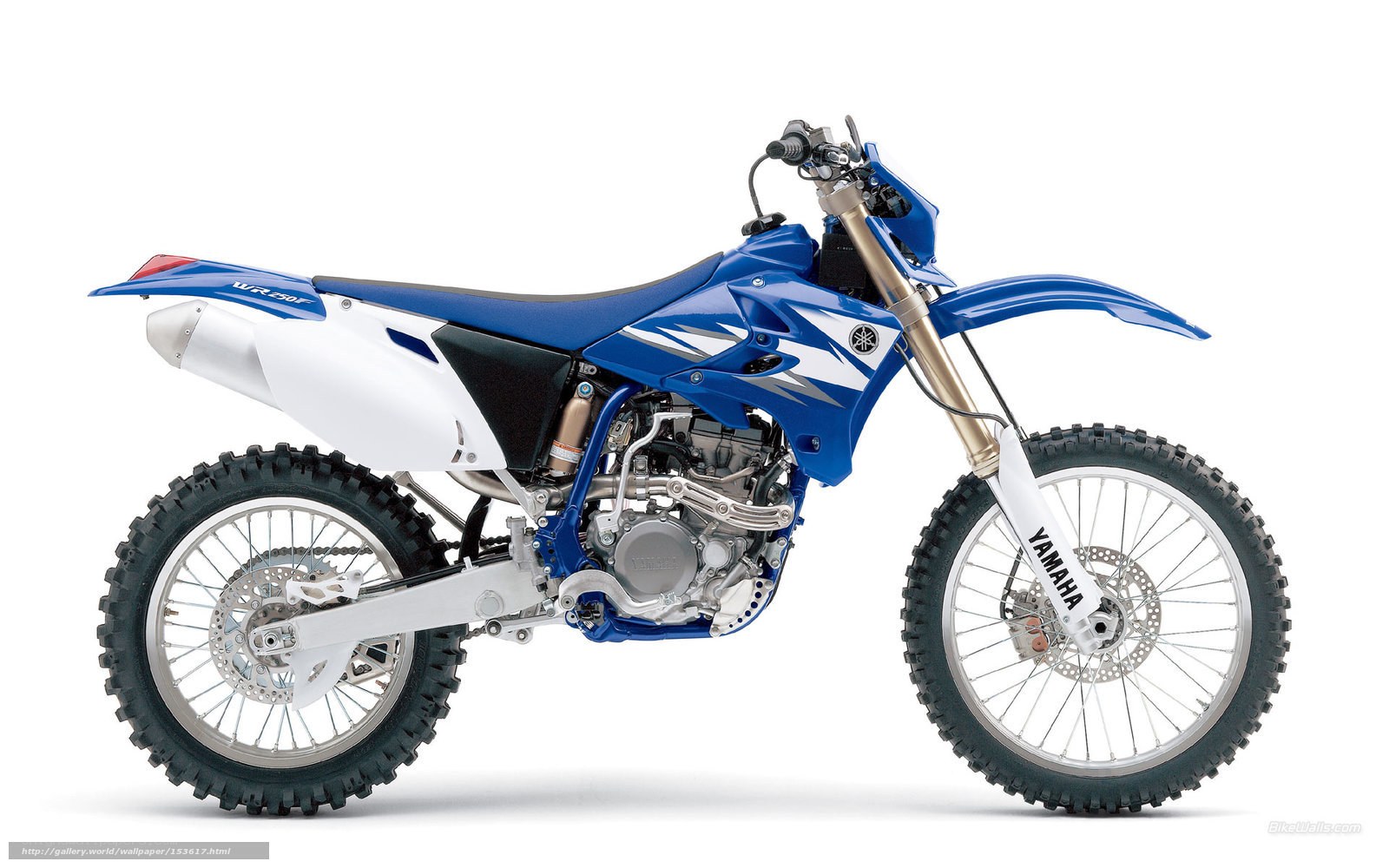 blue yamaha dirt bike
