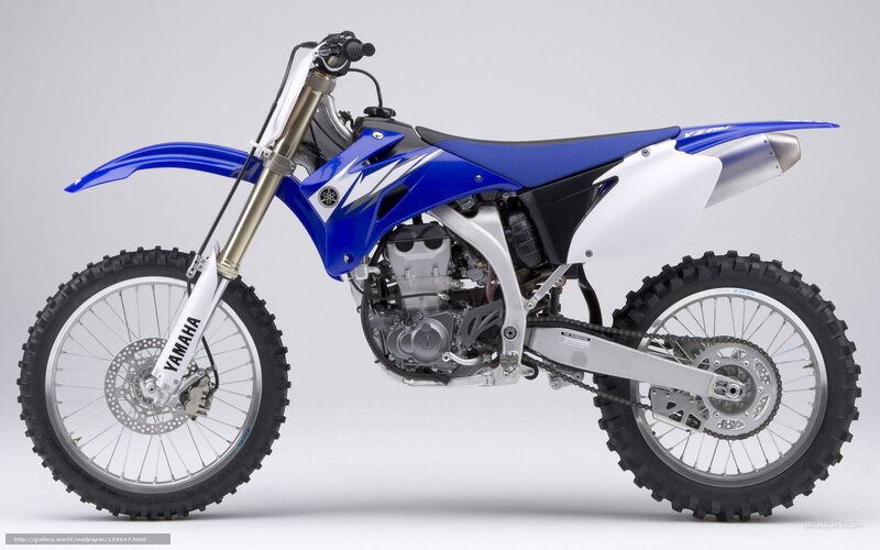 blue yamaha dirt bike