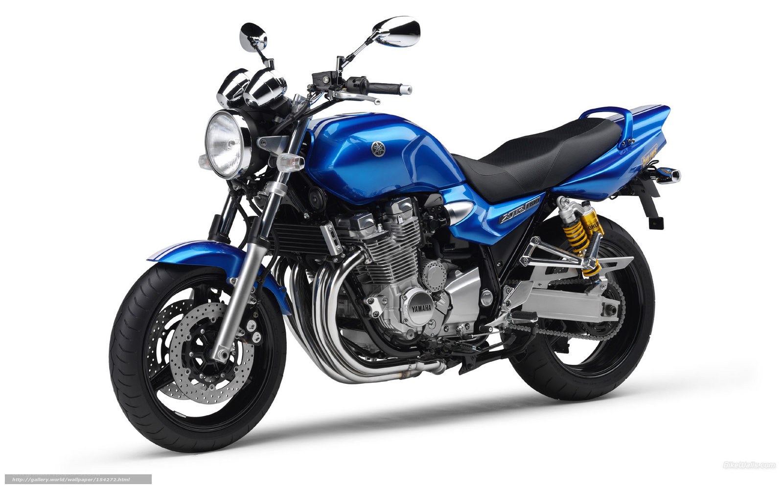 blue yamaha motorcycle