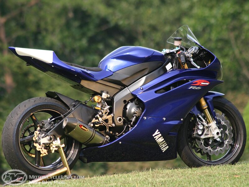Blue Yamaha R6 motorcycle