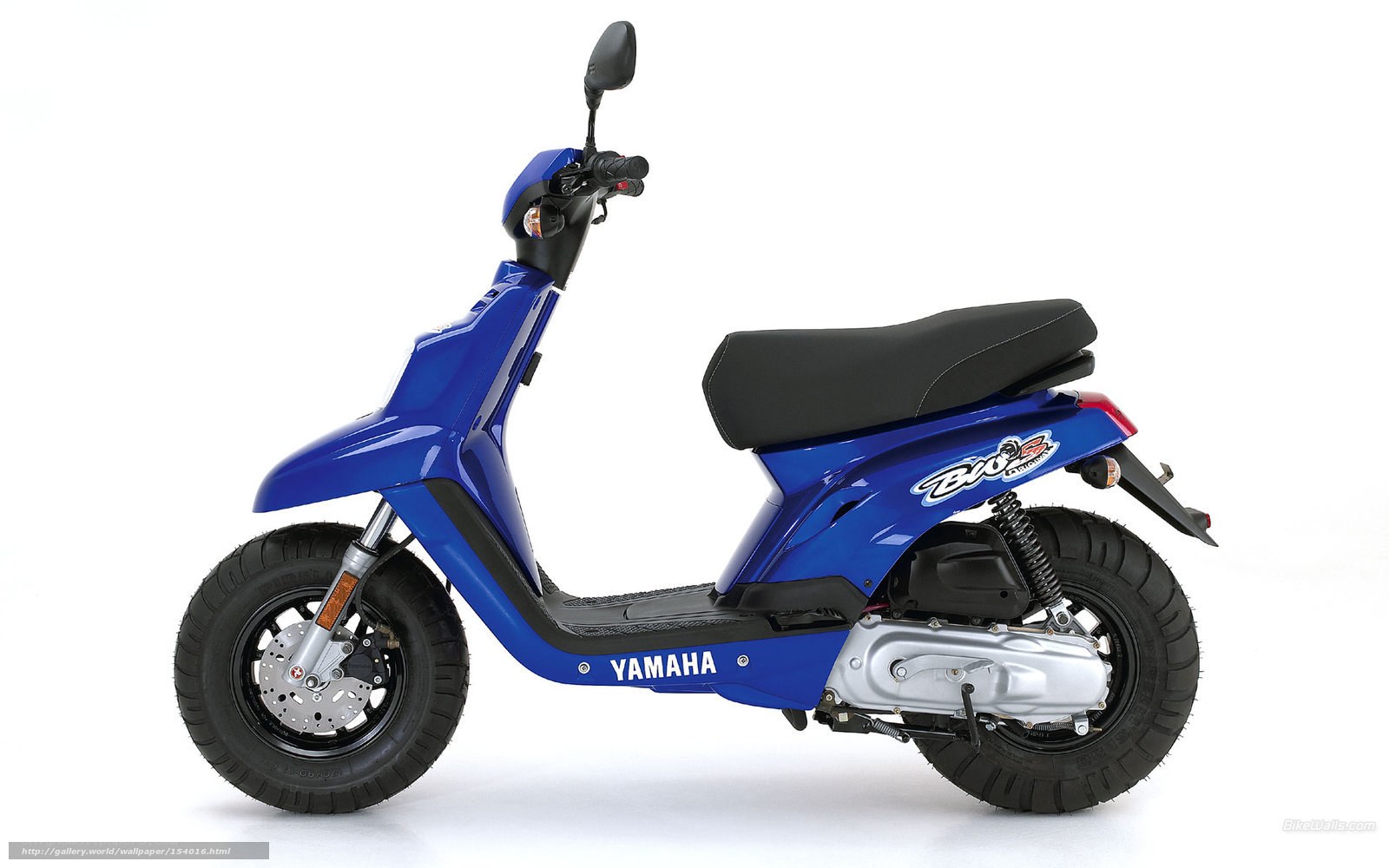 blue yamaha scooter