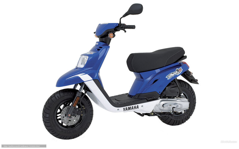 Blue Yamaha Scooter — Neutral