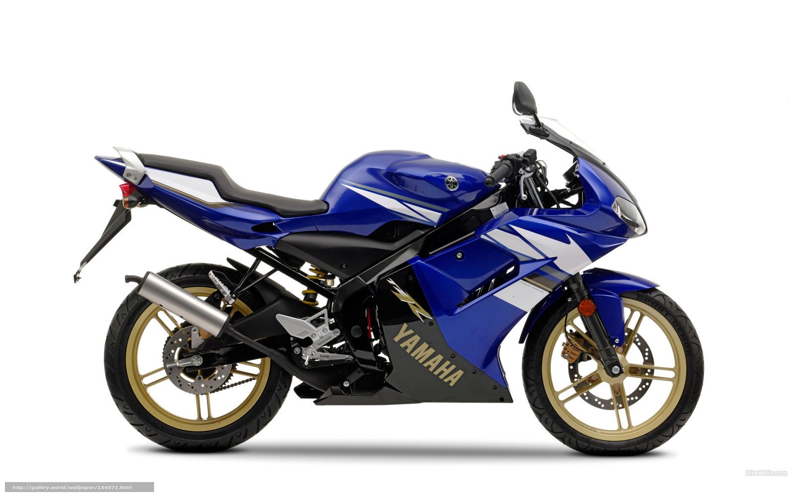 blue yamaha sport motorcycle