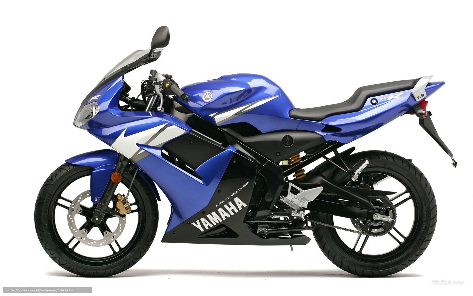 blue yamaha sport motorcycle