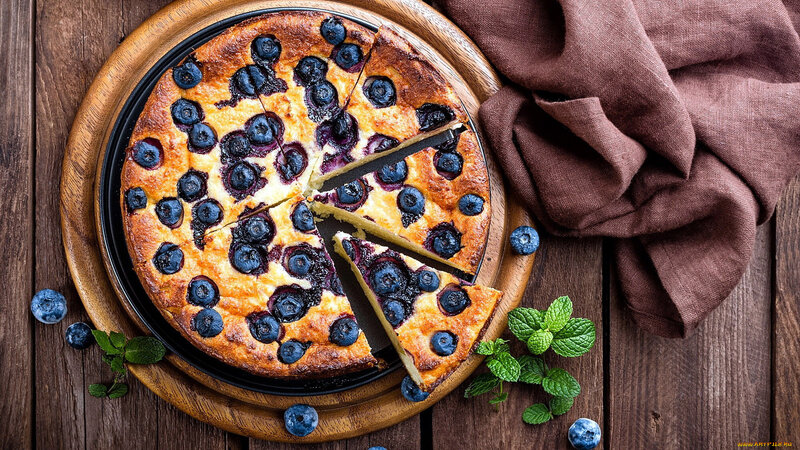 Blueberry Cake on Wood — Brown