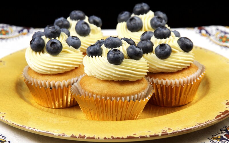 Blueberry Cupcakes — Yellow