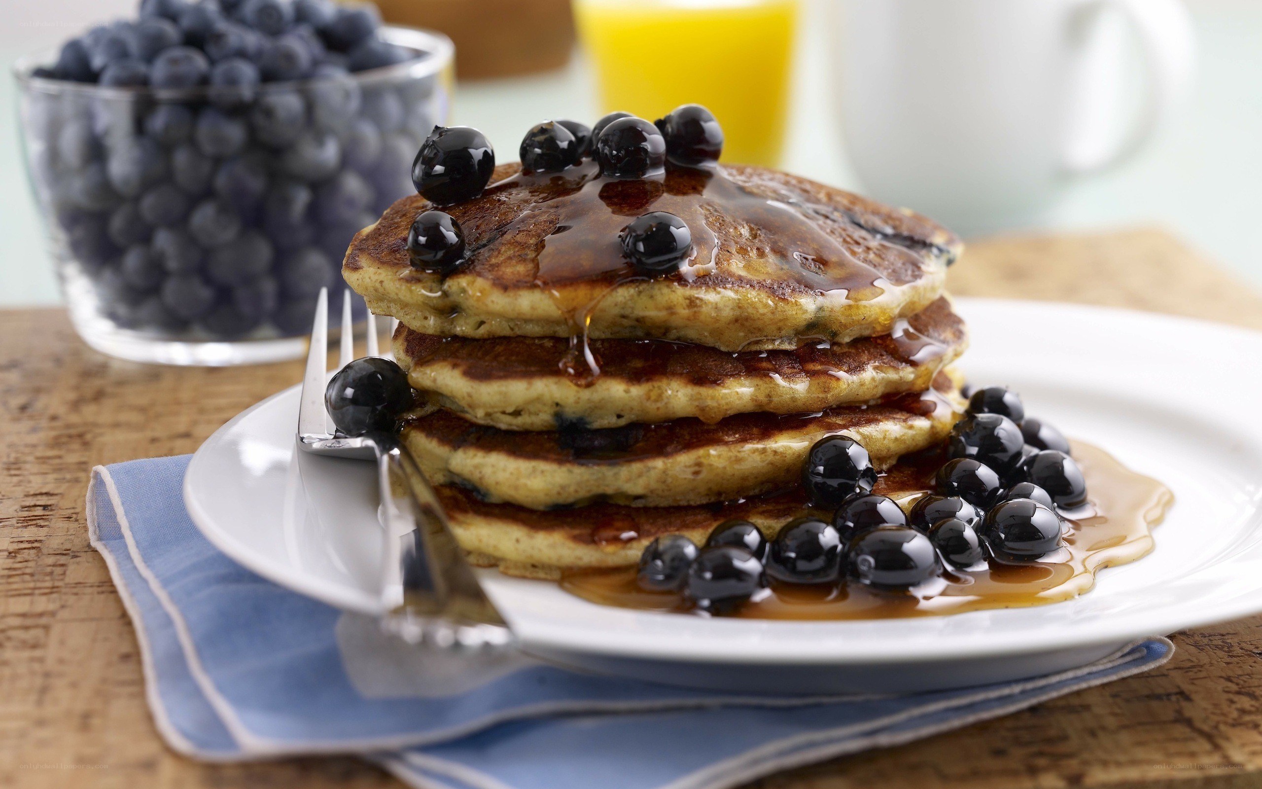 Blueberry pancakes with syrup
