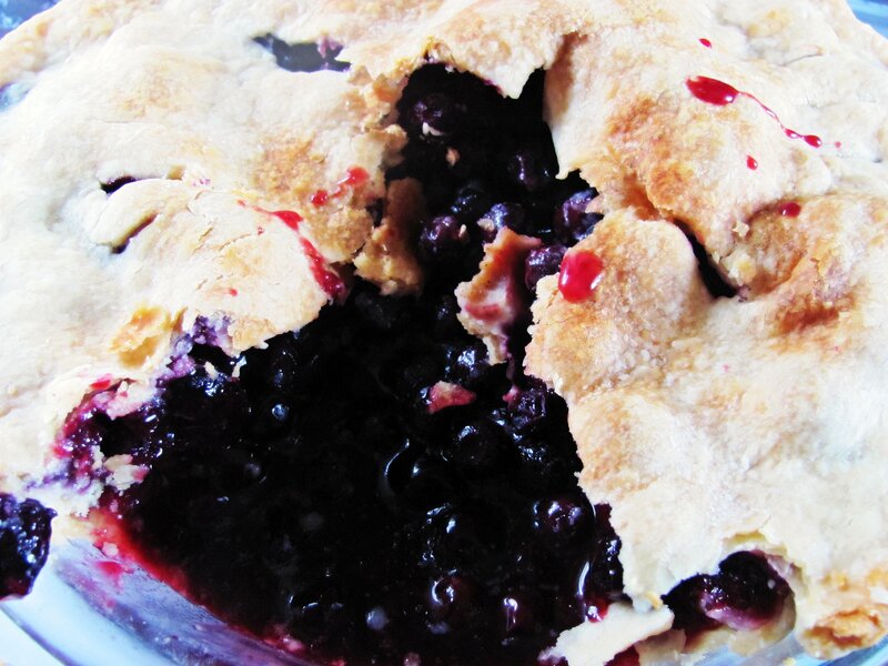 Blueberry Pie with Filling