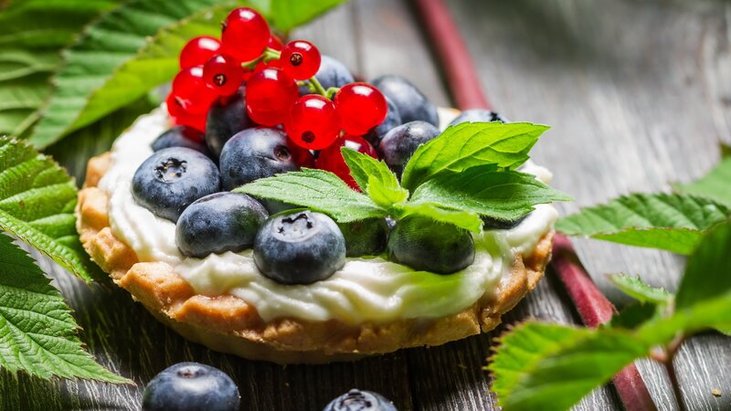 Blueberry Tart with Berries — Green