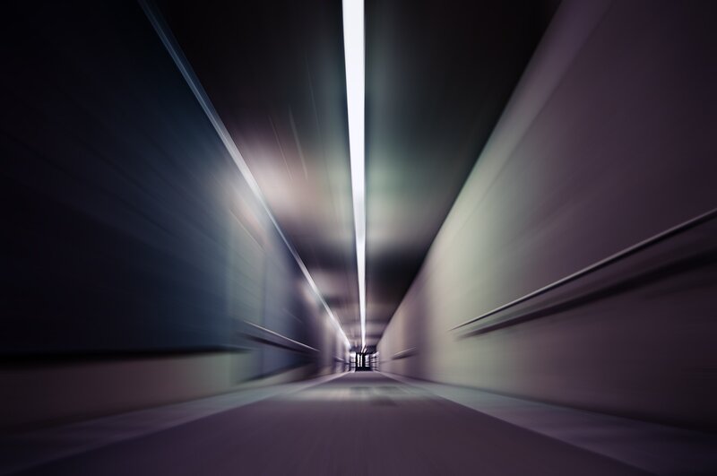 Blurred tunnel motion effect