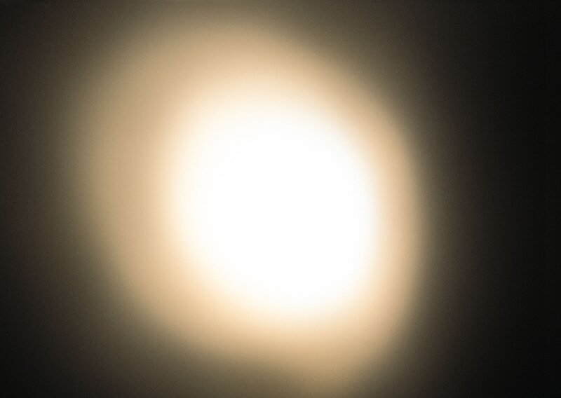 blurry light source
