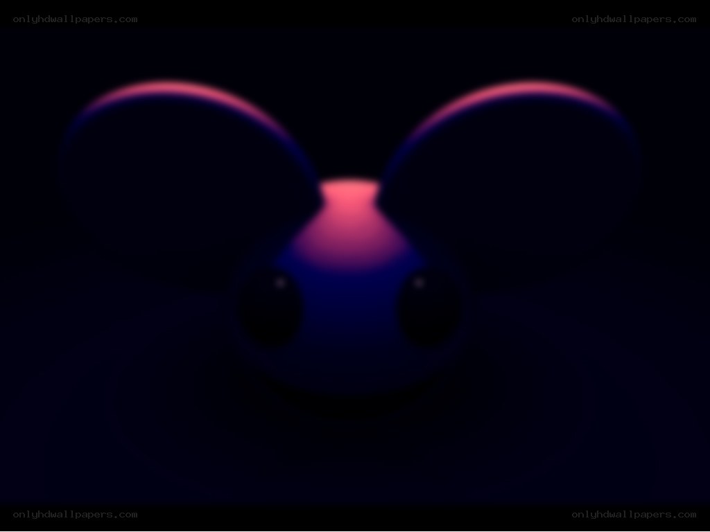 Blurry mouse head logo