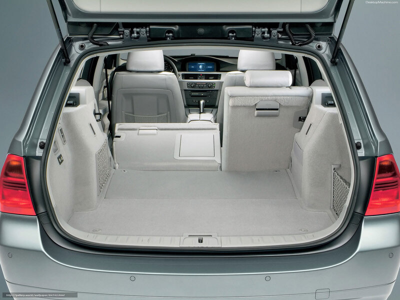 BMW 3-Series Touring trunk space