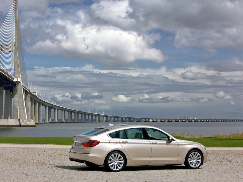 BMW 5-Series Gran Turismo by a bridge
