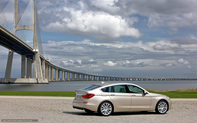 BMW 5-Series Gran Turismo by a bridge